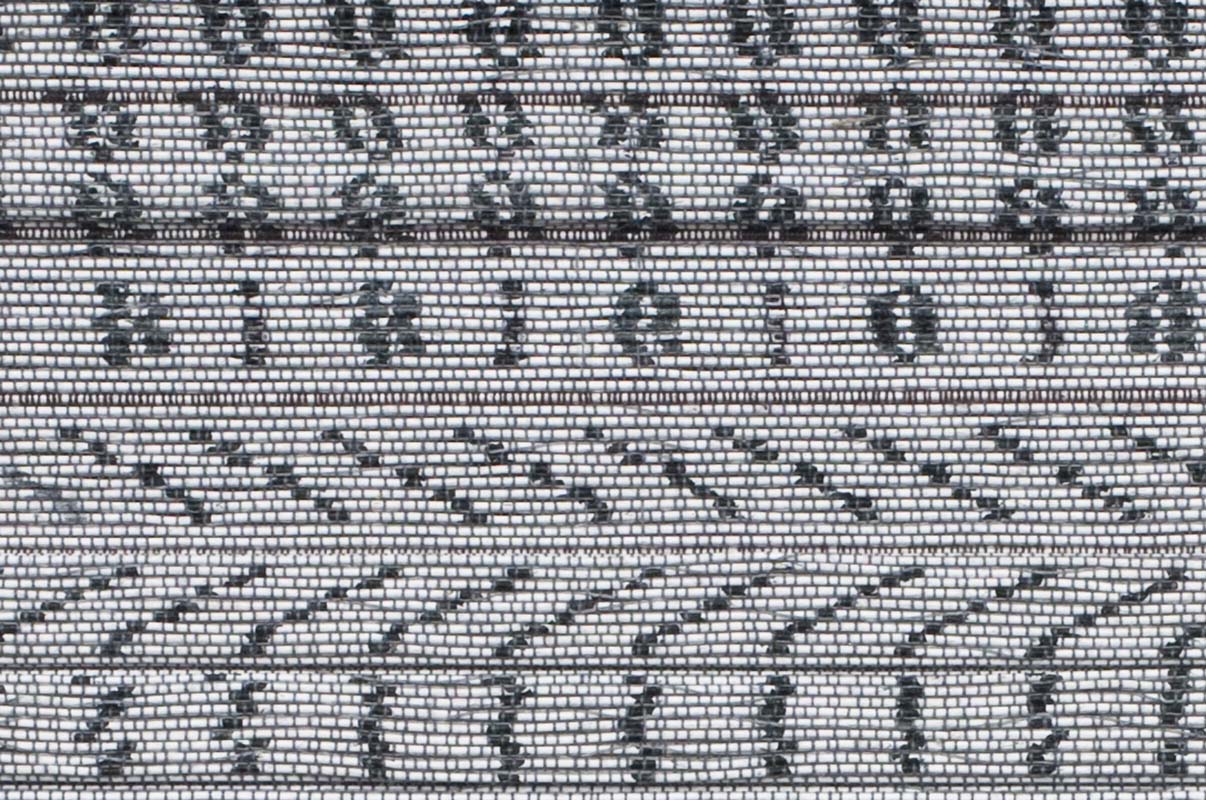 Die andere Seite - Katharina Stark - 2004 -Faltengewebe, Kabeladern, technische Garne, Stahlbänder, Stahlgestell, Teer, Rohbraunkohle - 300cm x 452cm (Durchmesser) - Foto Joachim Blobel / Halle